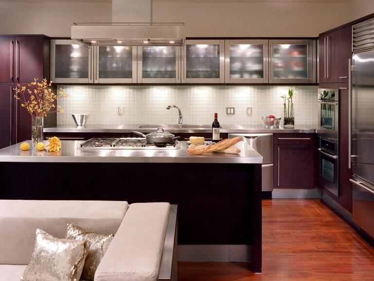 Benefits Of Using Under Cabinet Lighting Benefits Of Using Under Cabinet Lighting