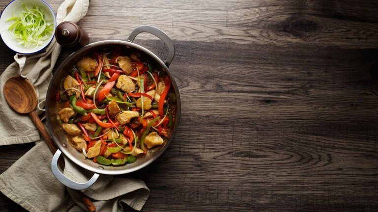 How to Choose a Saute Pan